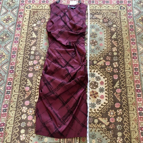 *NWT* Ruched Sleeveless Abstract Print Burgundy Dress - Made in Canada - XXS - Picture 10 of 16